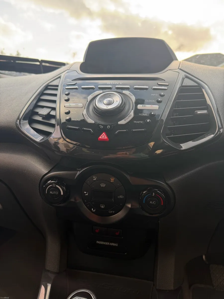 Ford eco sport - Image 4