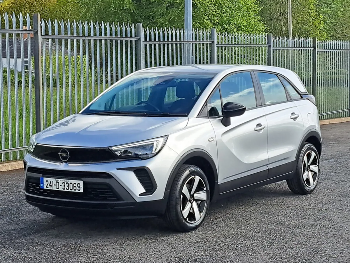 Opel Crossland SC 1.2TURBO 110BHP **REVERSING CAME - Image 4