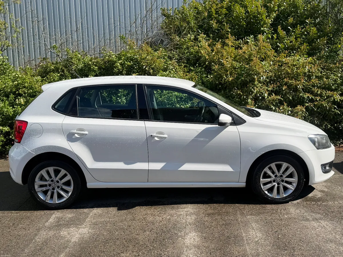 Volkswagen Polo 2014 Low KM - Image 3