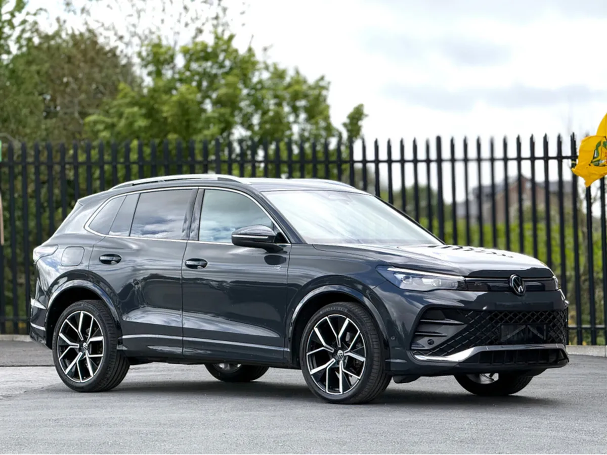 Volkswagen Tiguan R-LINE ETSI S-A TSI DSG - Image 2
