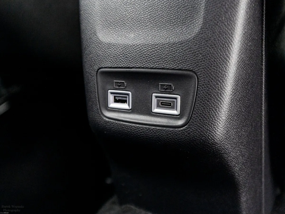 Peugeot 208 Allure Hybrid Auto 110HP - Image 5