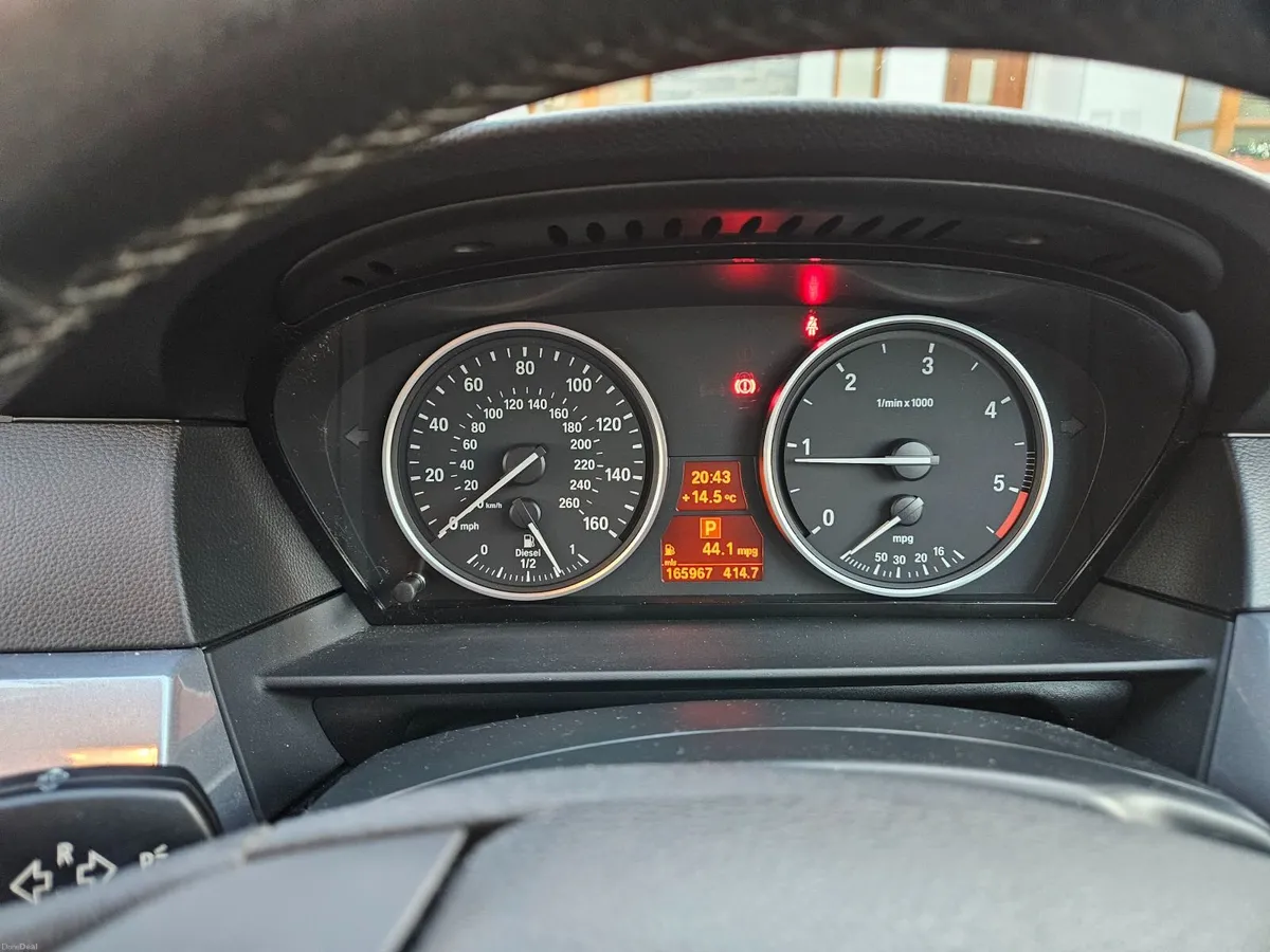 BMW 5-Series 2008 - Image 4