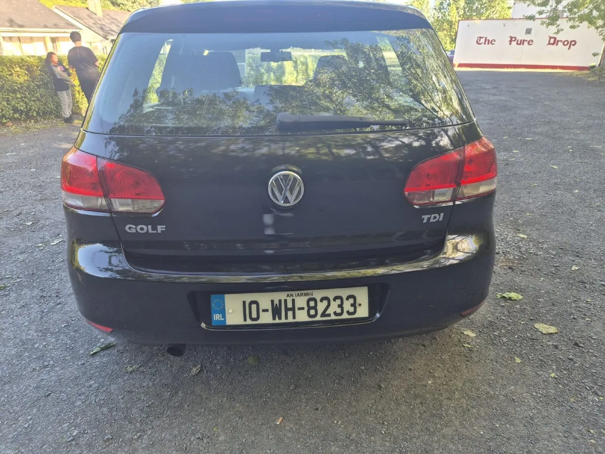 Volkswagen Golf 2010 - Image 4