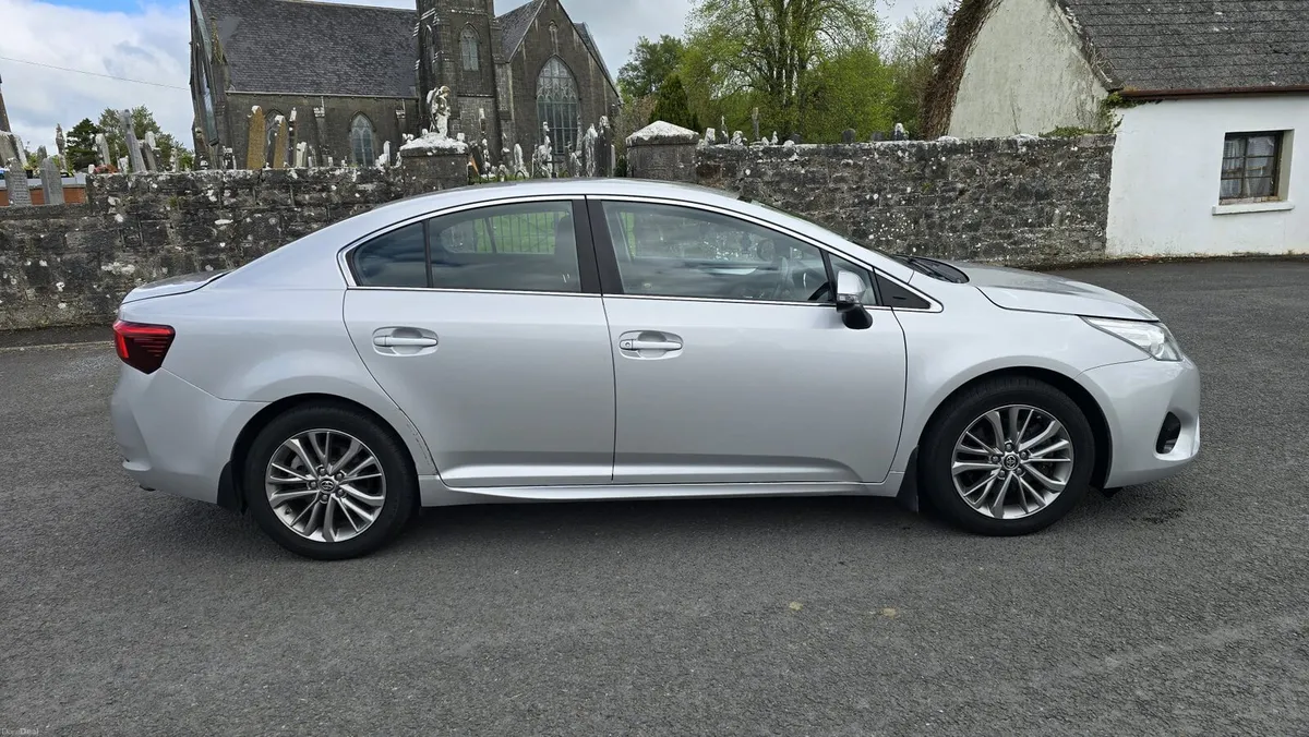 2017 Toyota Avensis 2.0 diesel manual - Image 3