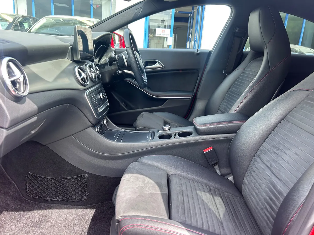 2017 MERCEDES CLA 180 PETROL AMG AUTO MASSIVE SPEC - Image 4