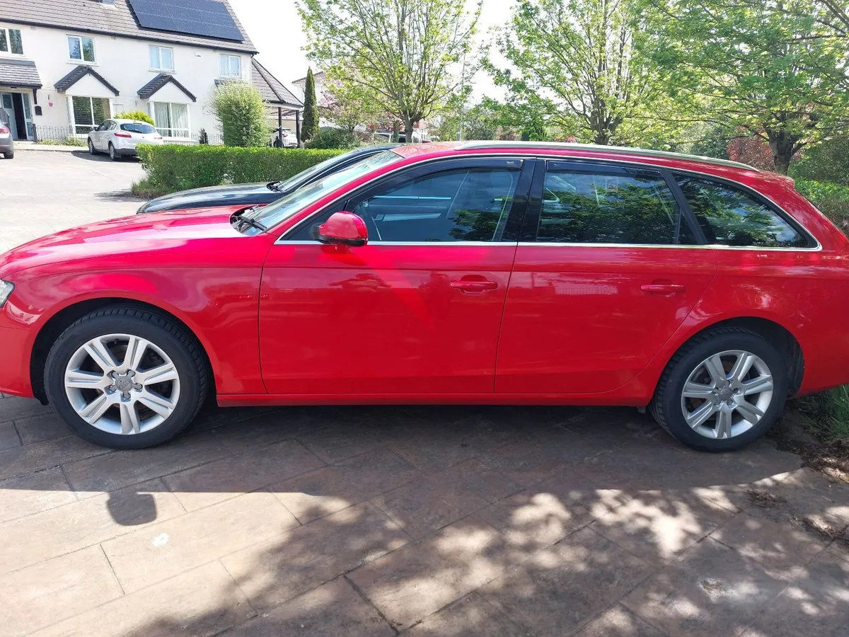 Audi A4 2010 - Image 4