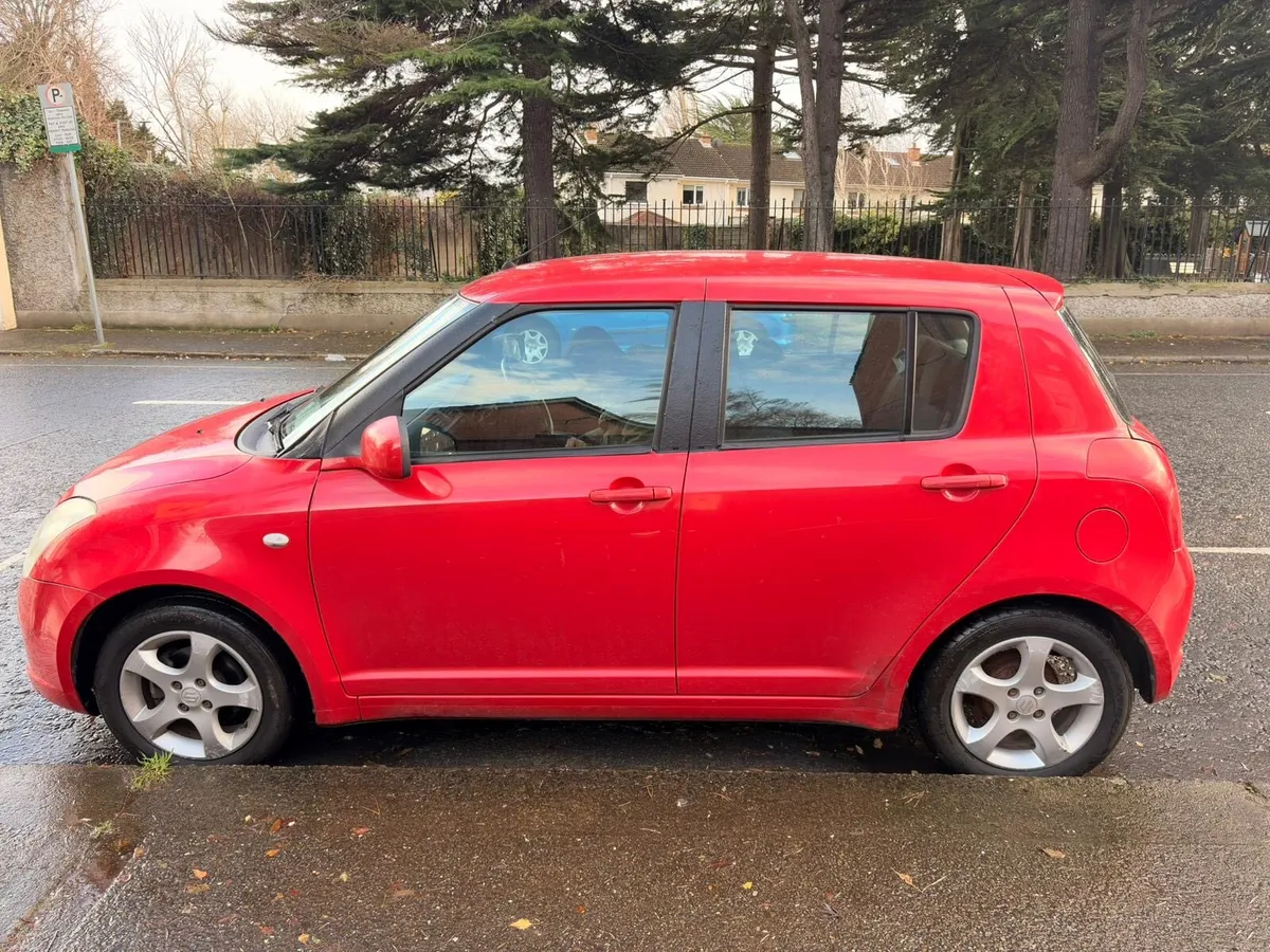 Suzuki Swift 1.3 GLX petrol 2006 - Image 3