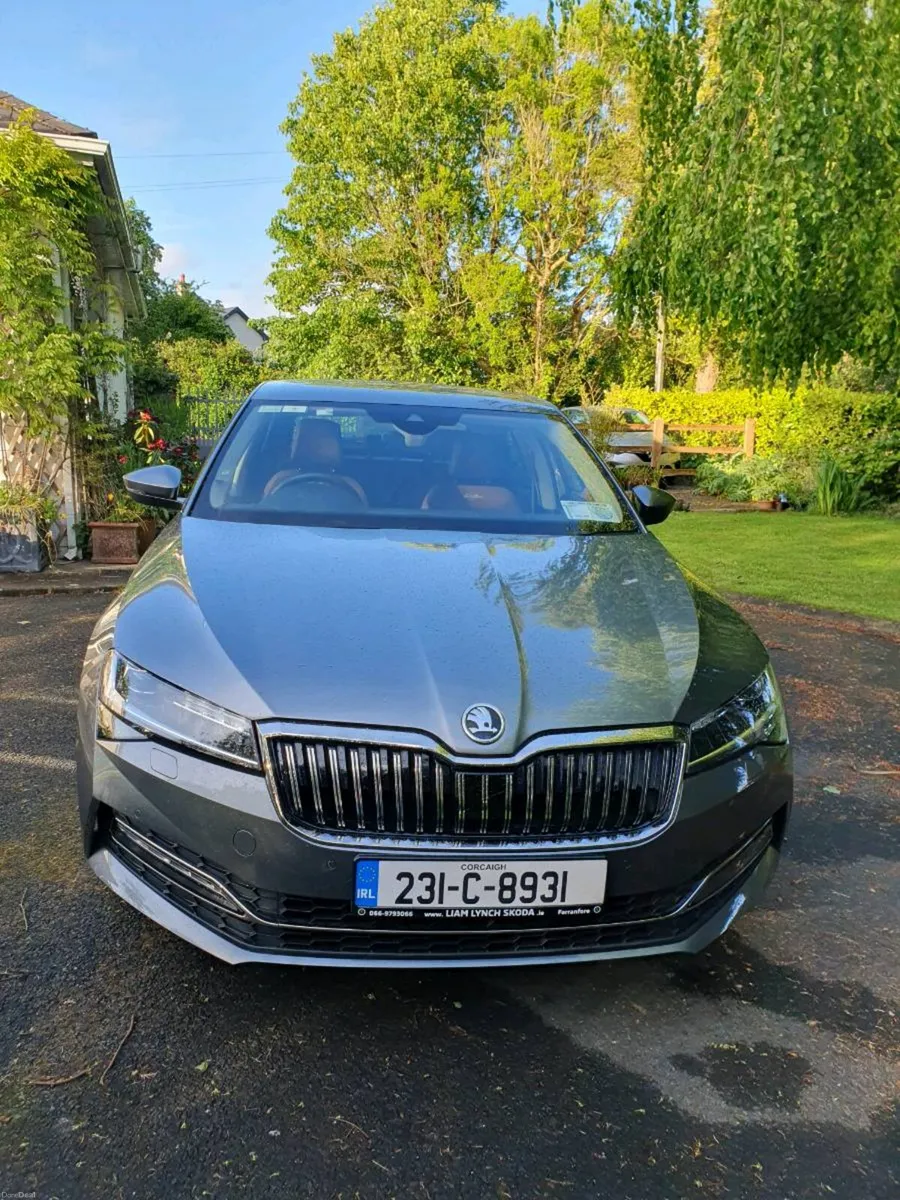 Skoda Superb L&K 1.5 TSI 150 BHP Automatic - Image 3