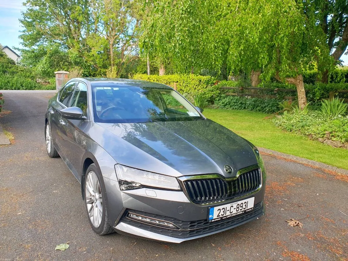 Skoda Superb L&K 1.5 TSI 150 BHP Automatic - Image 1