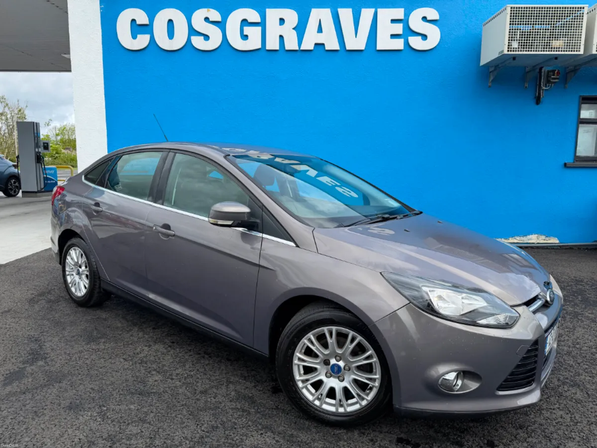 Ford Focus 1.6tdc 115PS Titanium 4DR * BLUETOOTH / - Image 1