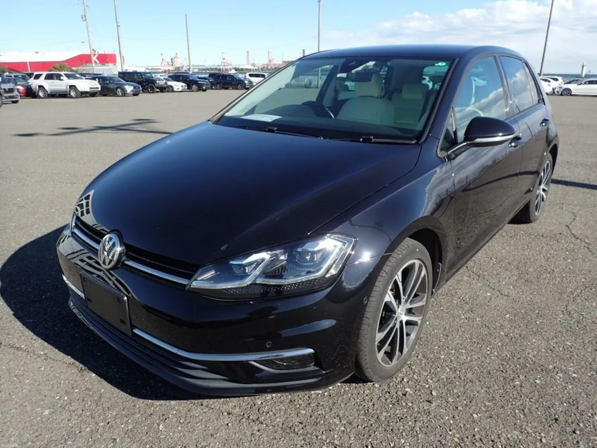 Volkswagen Golf Highline 1.2 5DR H/B - Image 2