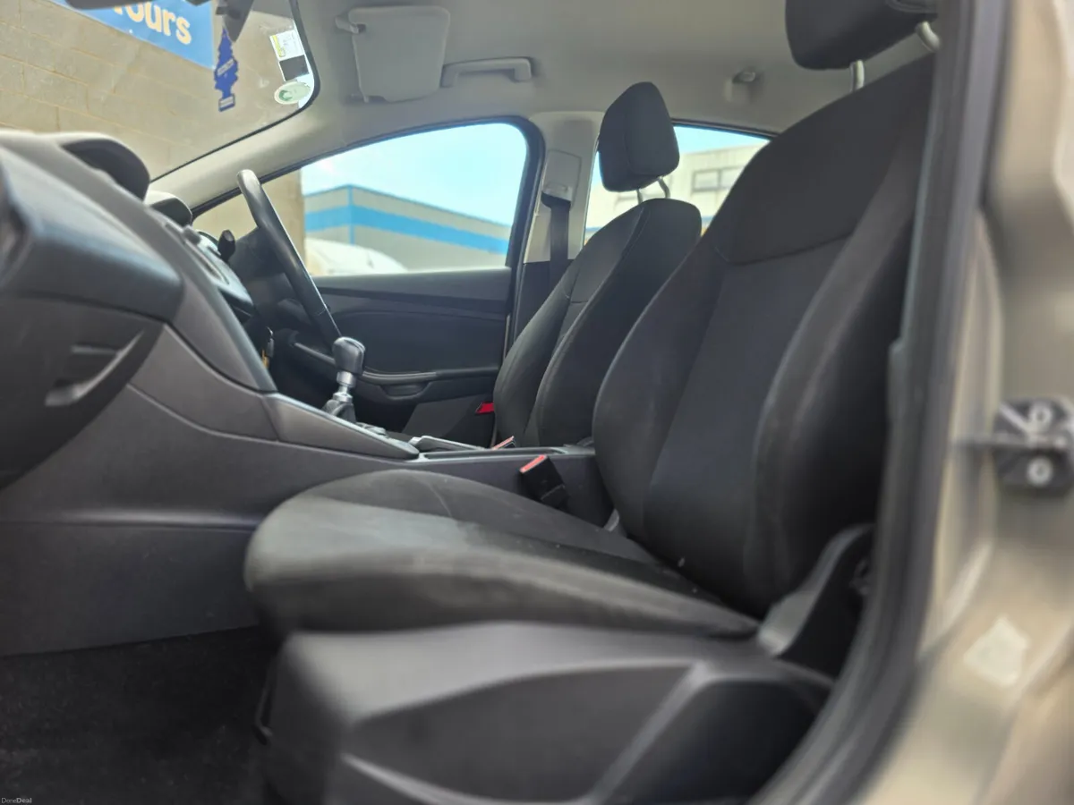 Ford Focus 1.6 TDCI Style - Image 4