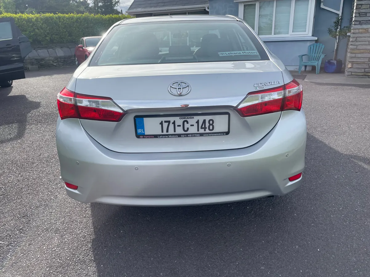 Toyota Corolla 2017 low kms - Image 5