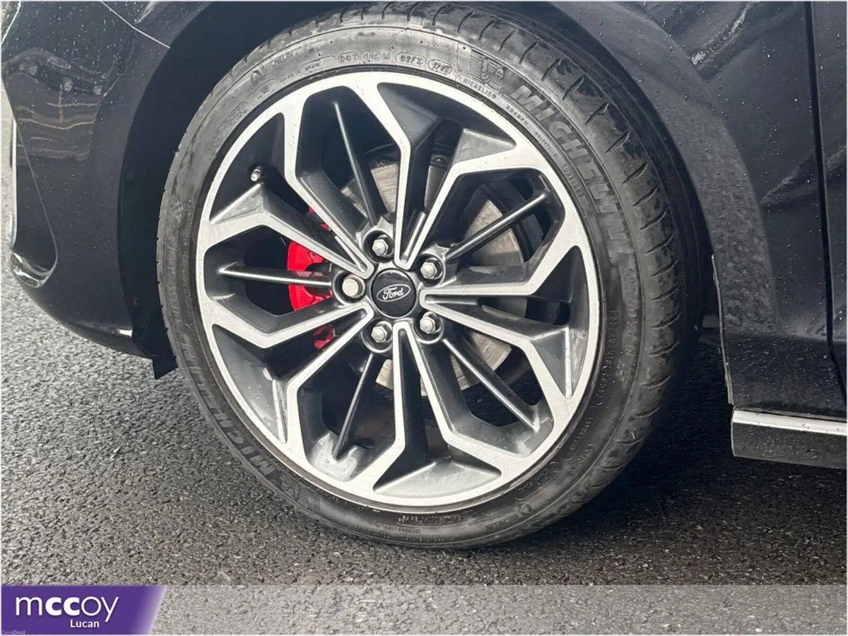 Ford Focus ** FOCUS ST-LINE VIGNALE 1.0 ECOBOOST** - Image 6