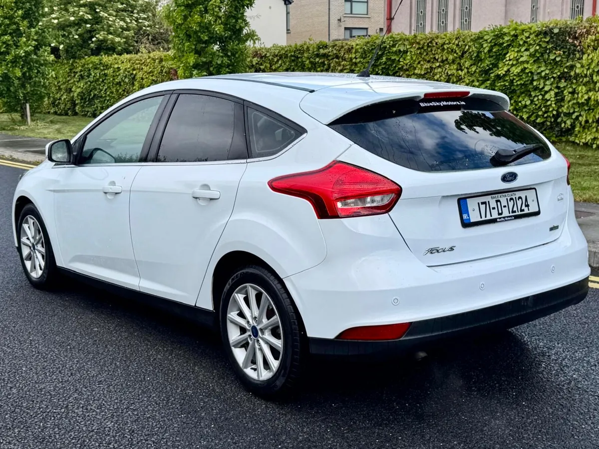 Warranty Ford Focus Titanium 1.0 Petrol Low Miles - Image 4