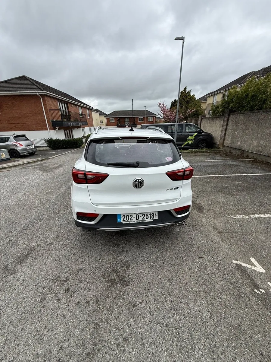 MG ZS EV Exclusive Top Spec! - Image 3