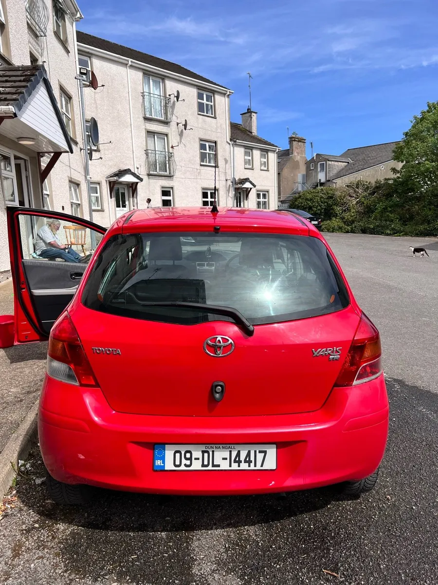 Toyota Yaris - Image 2