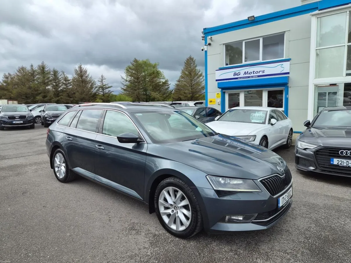 Skoda Superb COMNI STYLE 2.0tdi 150HP DSG - Image 1