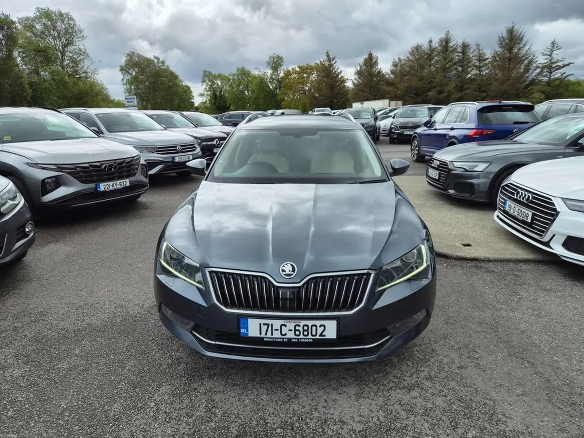 Skoda Superb COMNI STYLE 2.0tdi 150HP DSG - Image 2