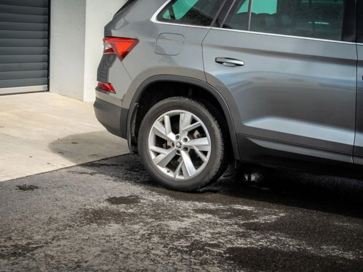 Skoda Kodiaq 7S STYLE 2.0tdi 150HP DSG - Image 4