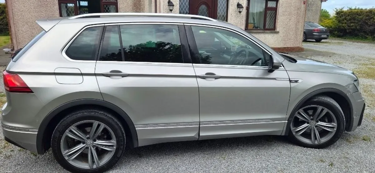 Volkswagen Tiguan 2018 2.0TDI R-LINE - Image 4