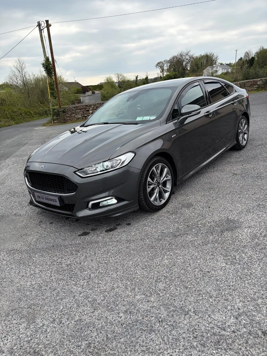 Ford mondeo st-line x - Image 2