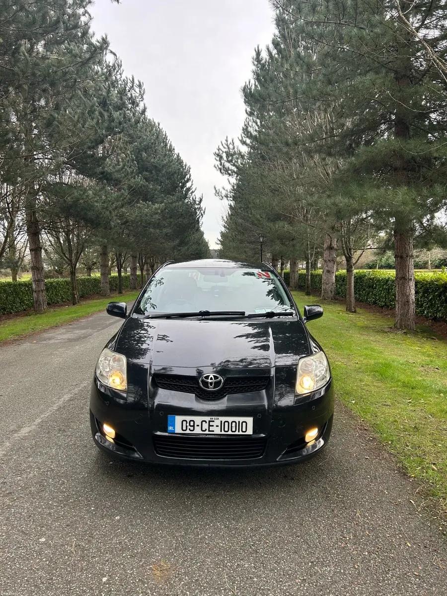 Toyota Auris 2.0TDI - Image 1
