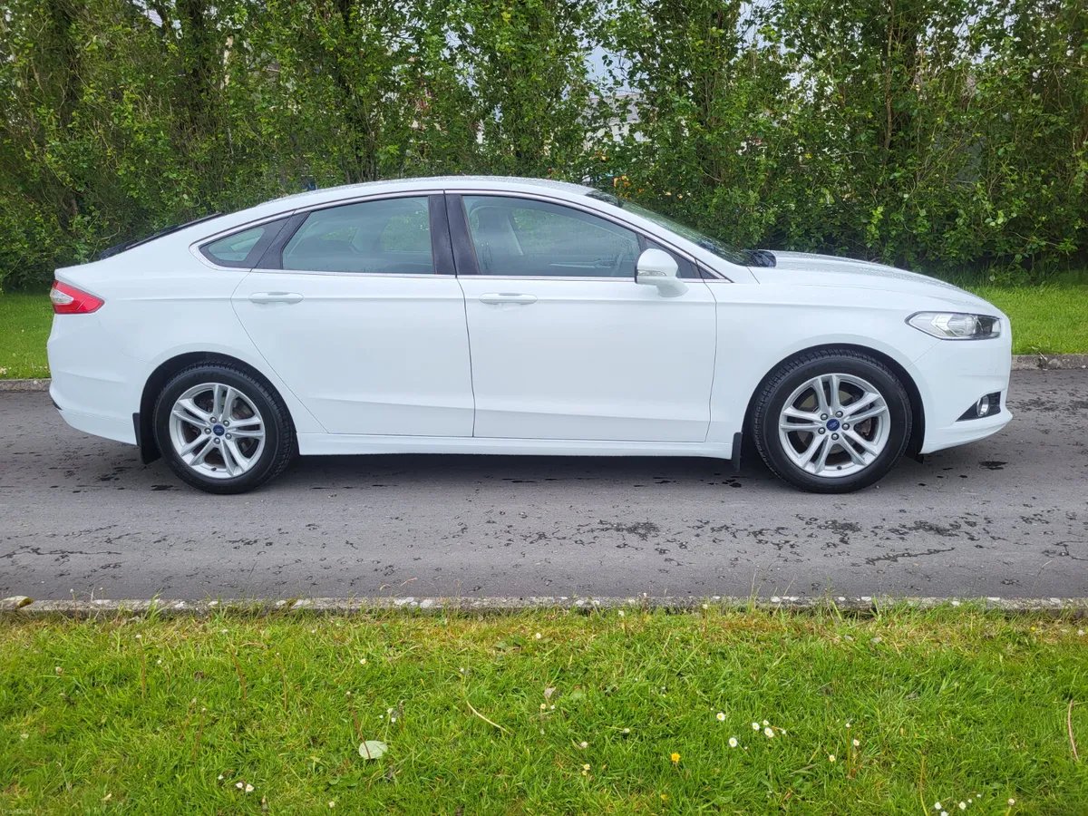 Ford Mondeo Titanium 1.5 Diesel - Image 2