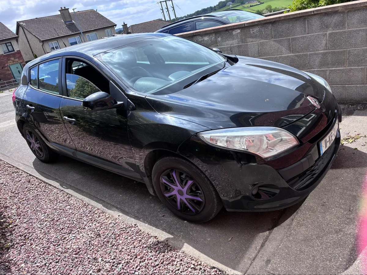 Renault Megane 2011 - Image 2