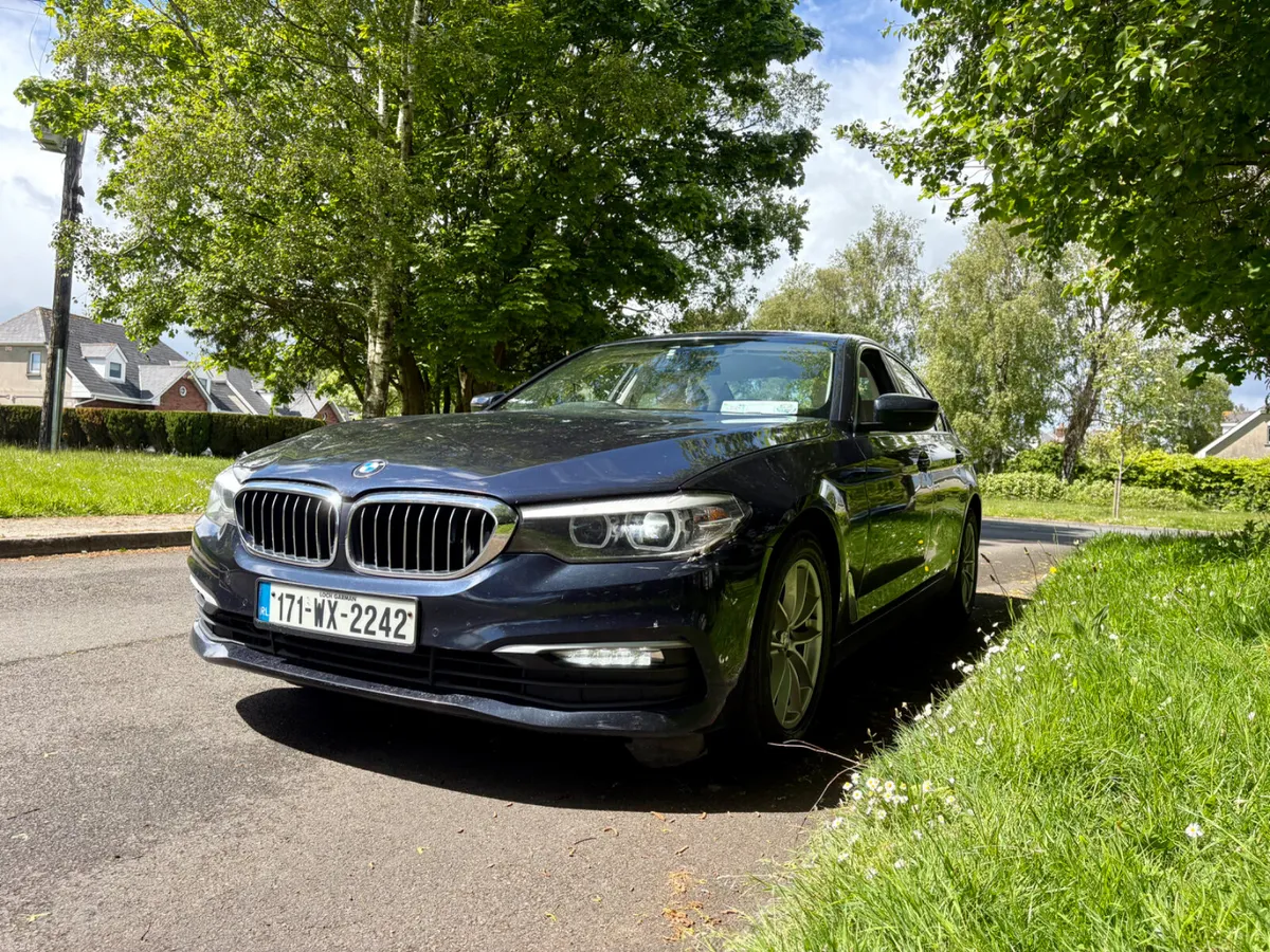 2017 BMW 5-Series 520d - Image 6