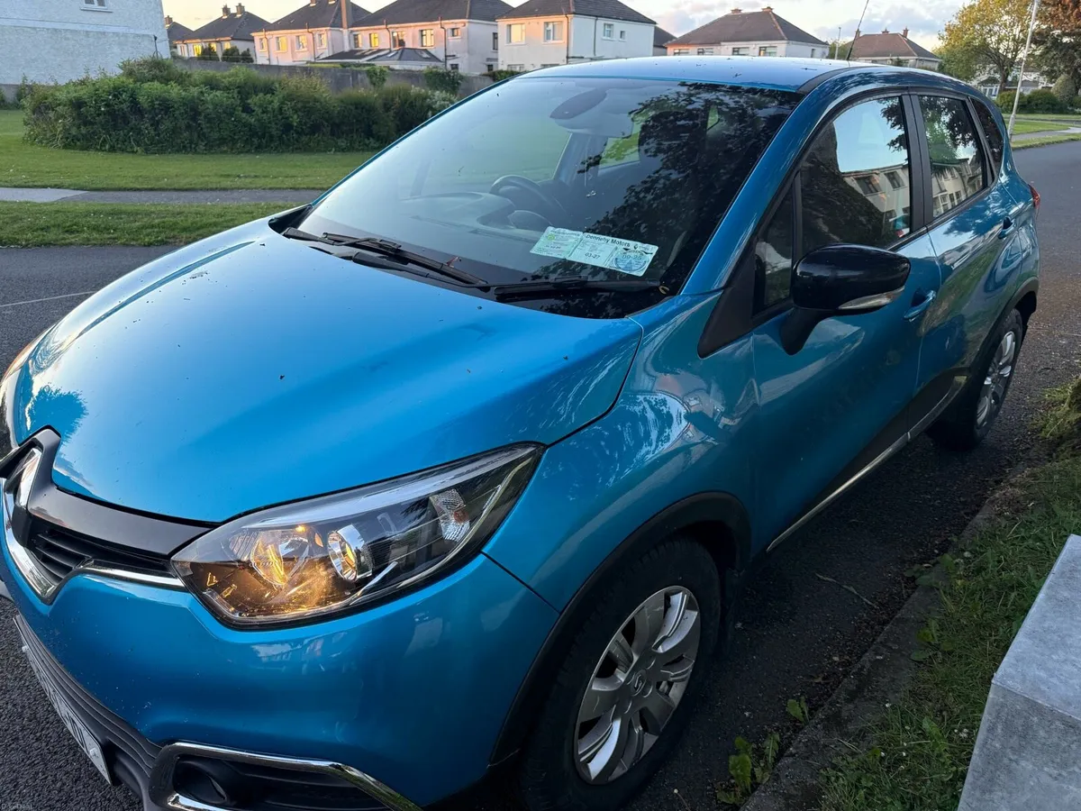 Renault Captur - Image 2