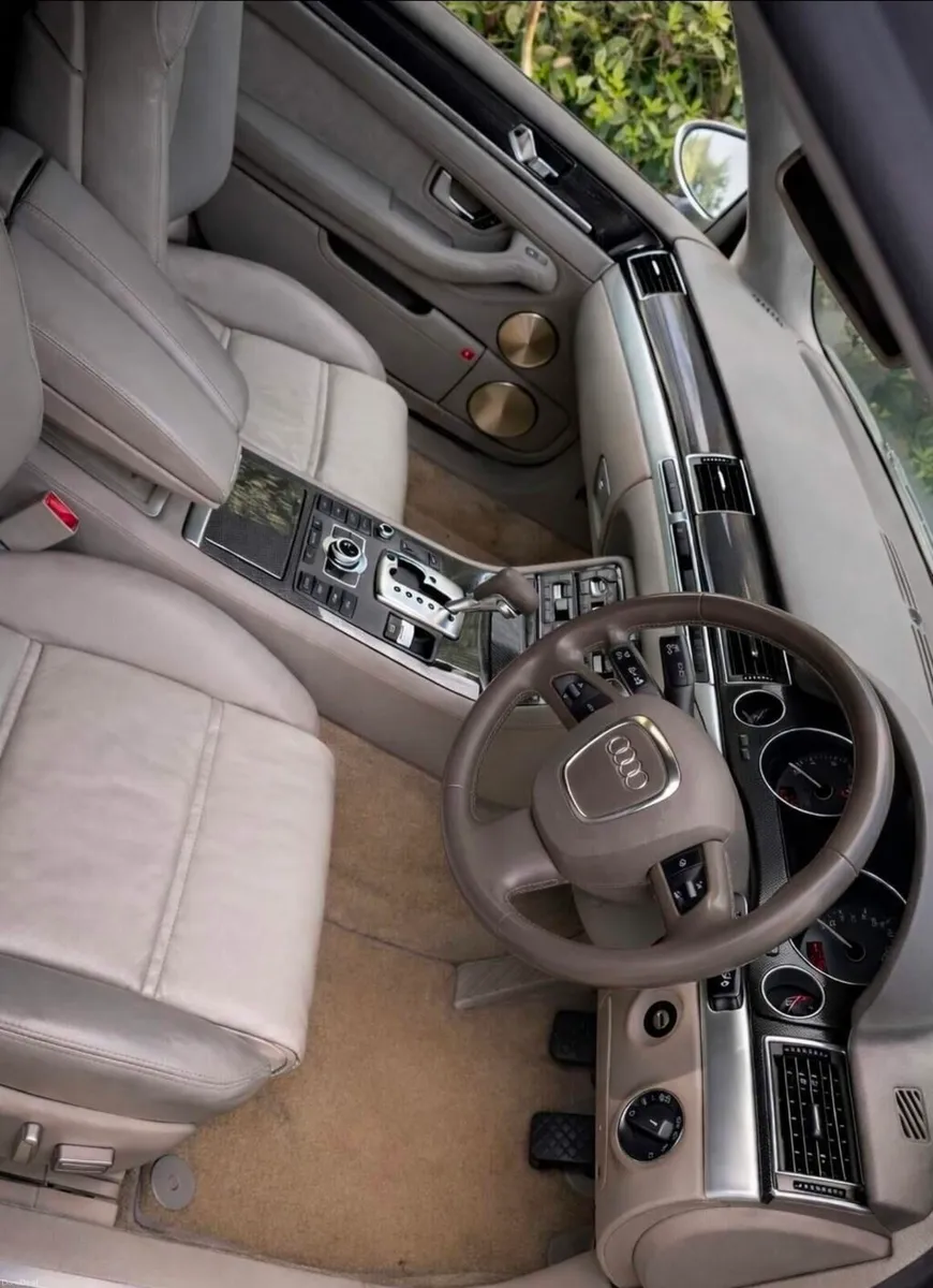 Audi S8 5.2 V10 - Image 3