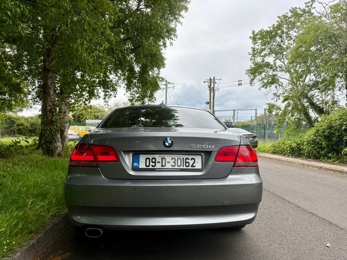 2009 BMW 3-Series 320d coupe low kms - Image 4
