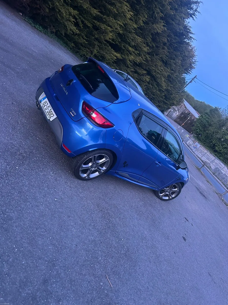 Renault Clio automatic - Image 2