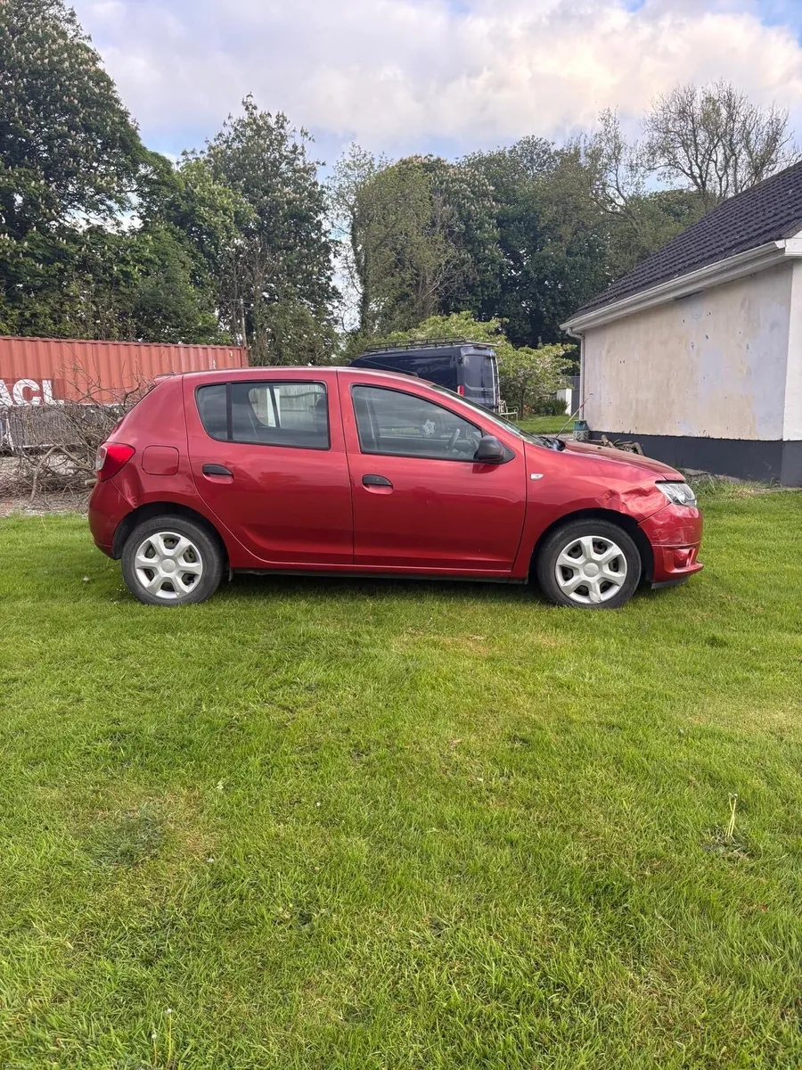 Dacia sandero - Image 2