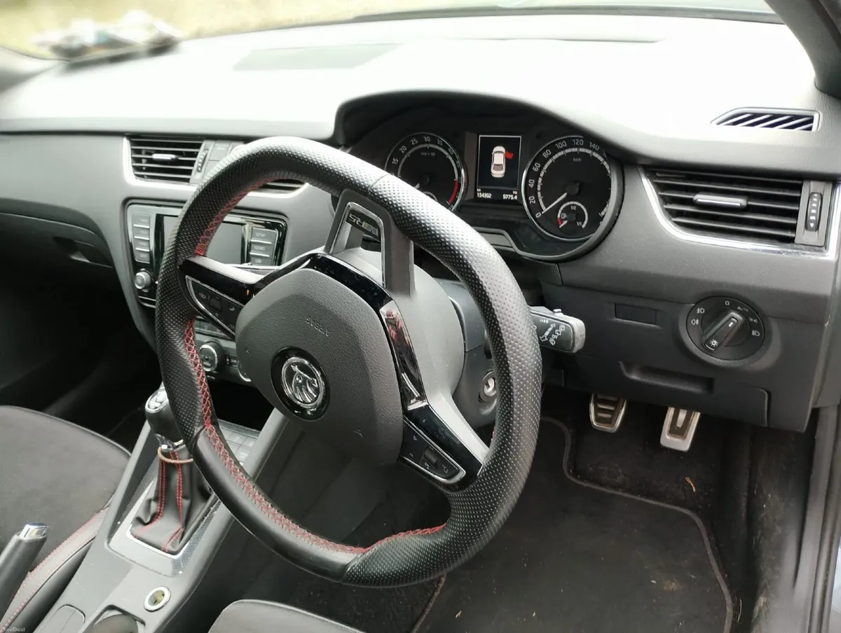 Skoda Octavia 2017 - Image 2