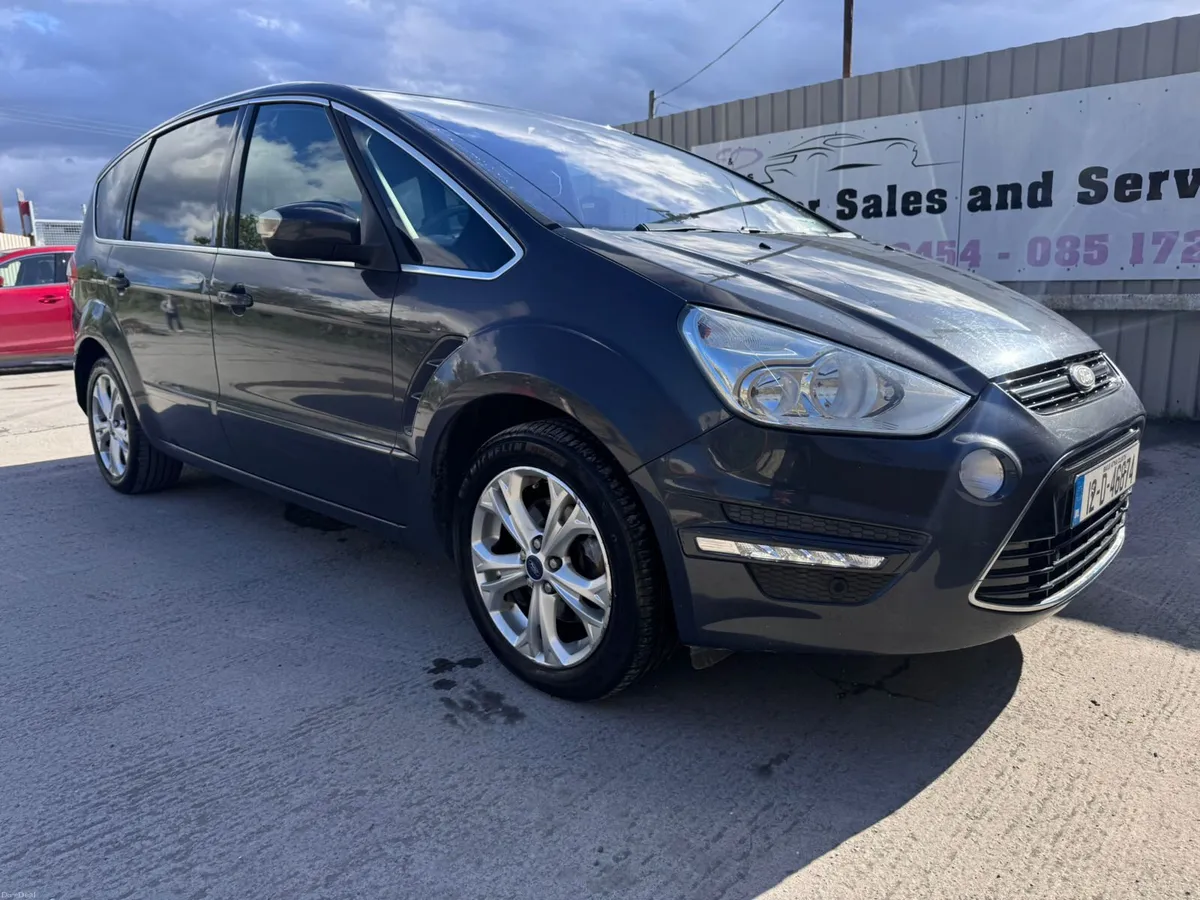 12 Ford S-Max  2.0TDCI 140PS Titanium Low miles - Image 4