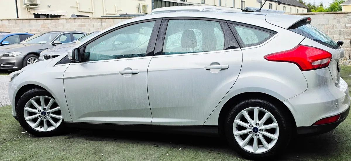 Ford Focus TITANIUM 1.0 PTR NCT TAX - Image 3