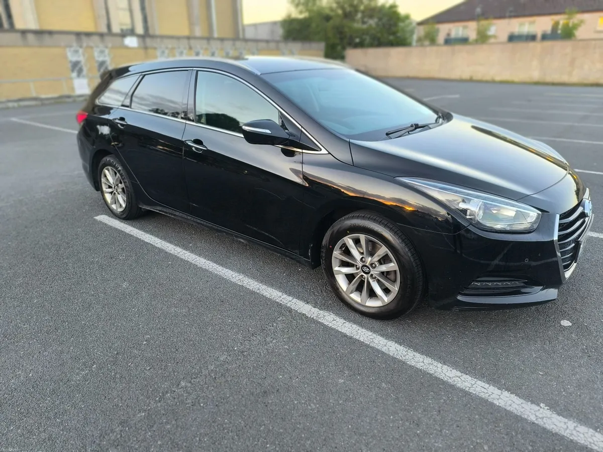2016 Hyundai i40 Estate 1.7D NCT 05/28 - Image 4