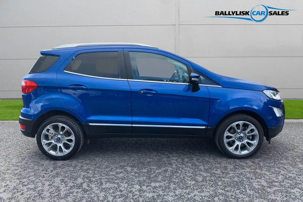 Ford EcoSport 1.0T 125PS Titanium in Lightning Blu - Image 3