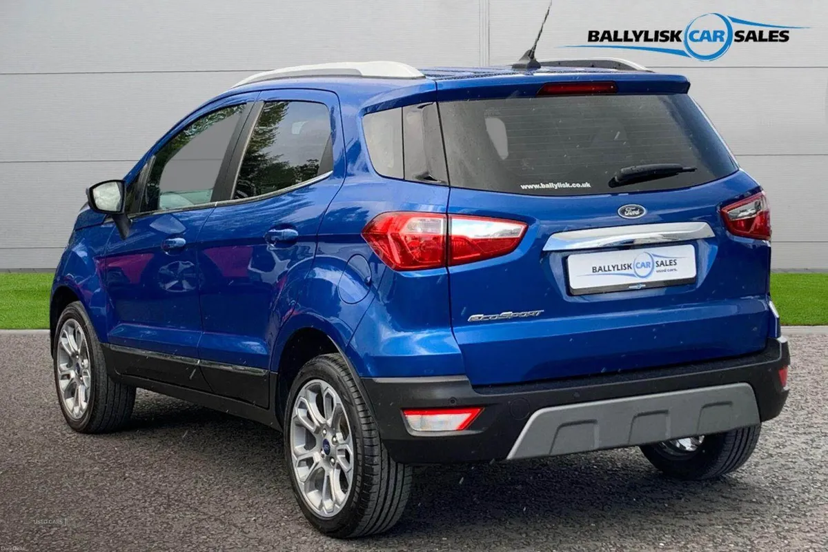 Ford EcoSport 1.0T 125PS Titanium in Lightning Blu - Image 2