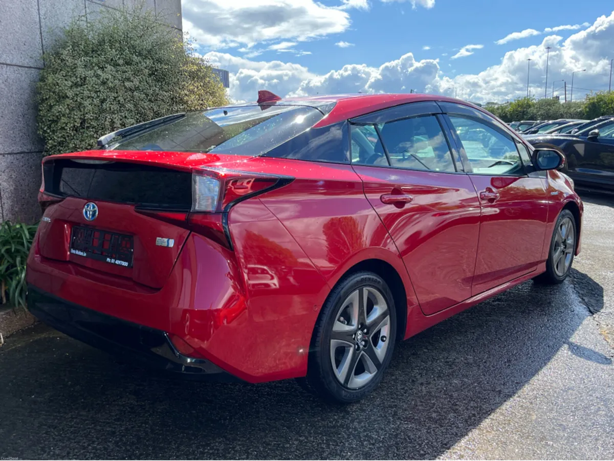Toyota Prius PREMIUM TOURING SELECTION AUTOMATIC H - Image 4