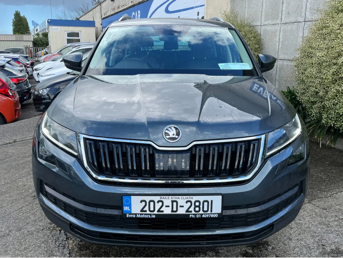 Skoda Kodiaq STYLE 7 SEATER AUTOMATIC 2.0 DIESEL / - Image 2