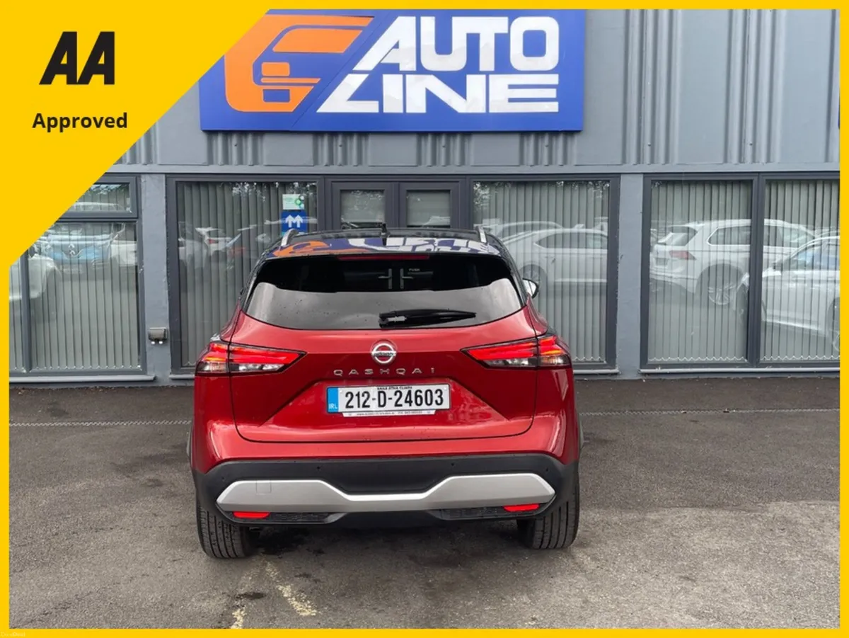 Nissan Qashqai QQ 1.3 HYB SV PREMIUM 2TONE CV 4DR - Image 4