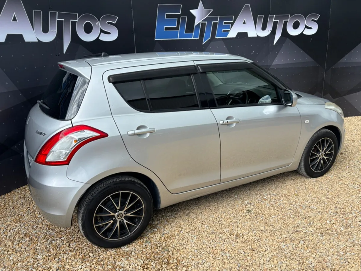 Suzuki Swift 1.3 Automatic - Image 4