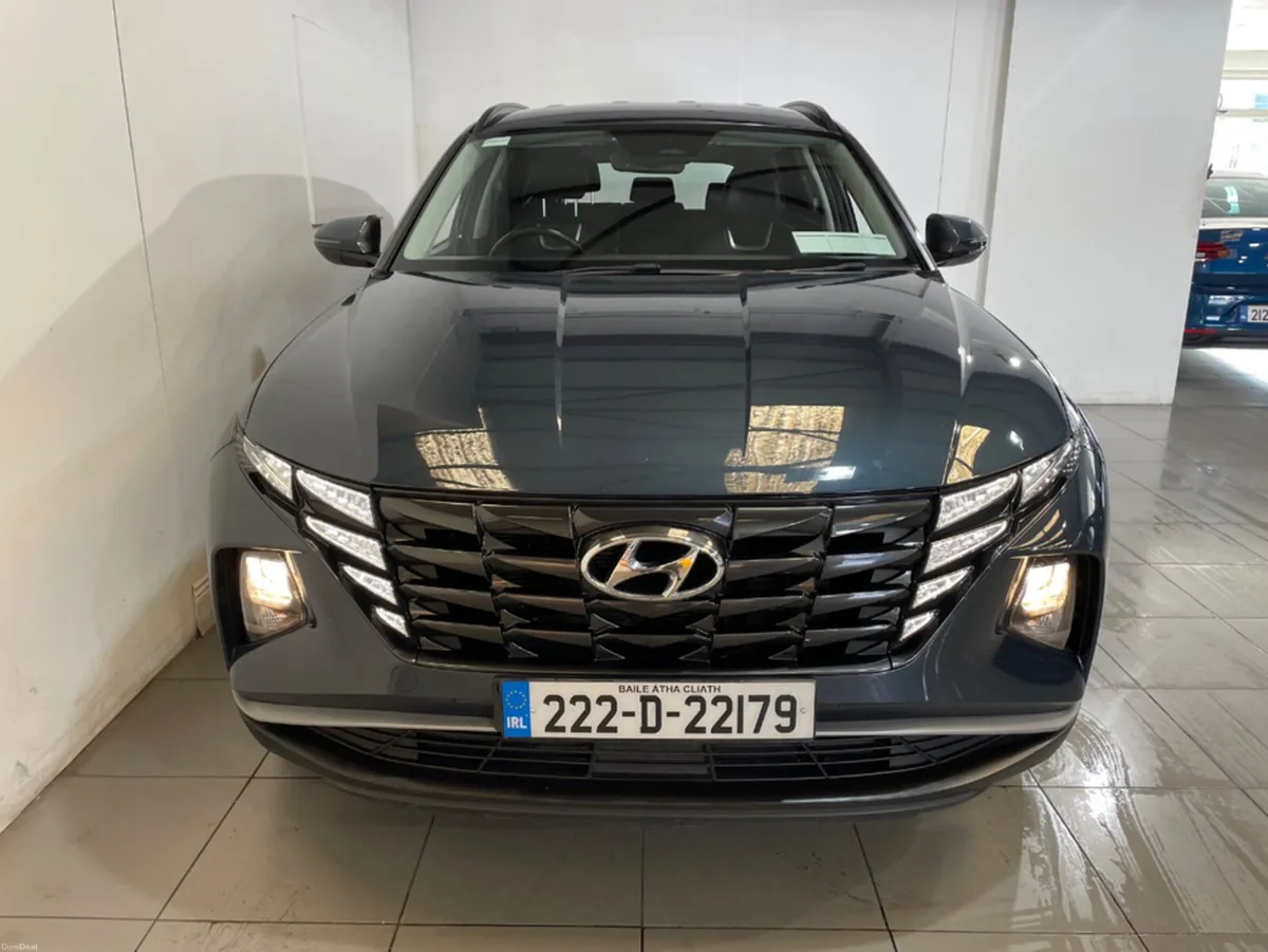 Hyundai Tucson EXECUTIVE 4WD AUTO HYBRID - Image 2