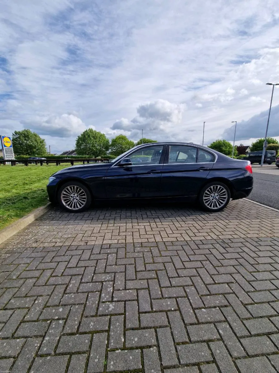 BMW 320 D - Image 2