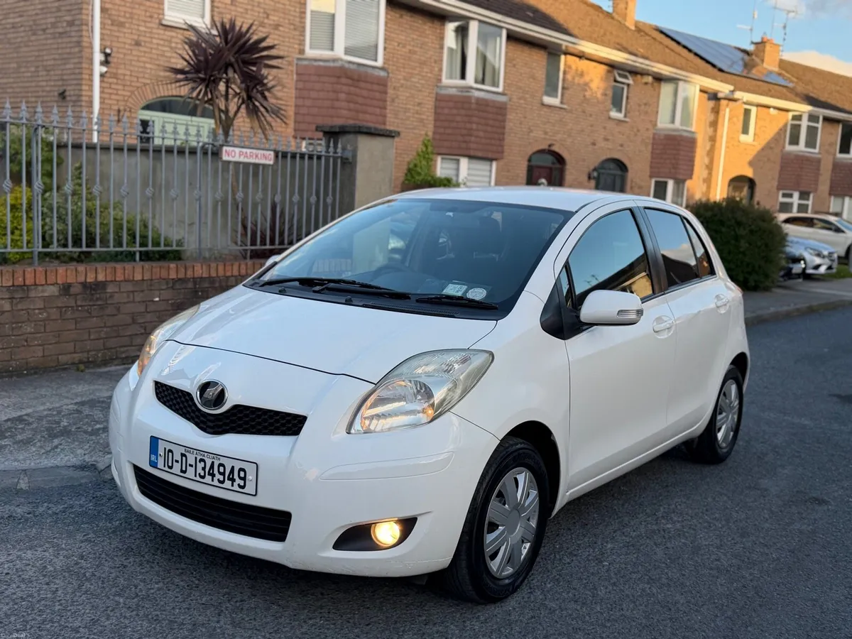 2010 automaic Toyota vitz 1.0 petrol with nct/ tax - Image 3