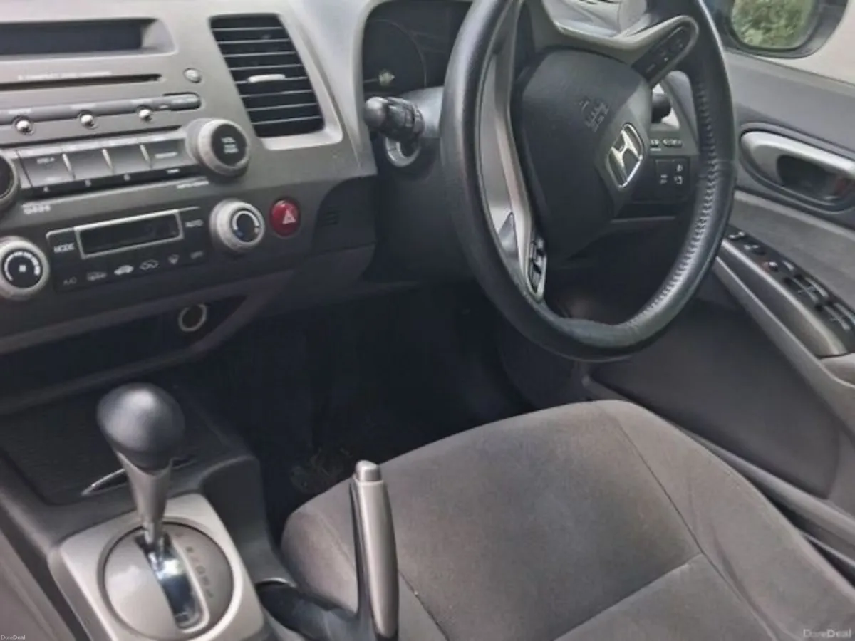 Honda Civic Hybrid 1.3 Automatic - Image 3