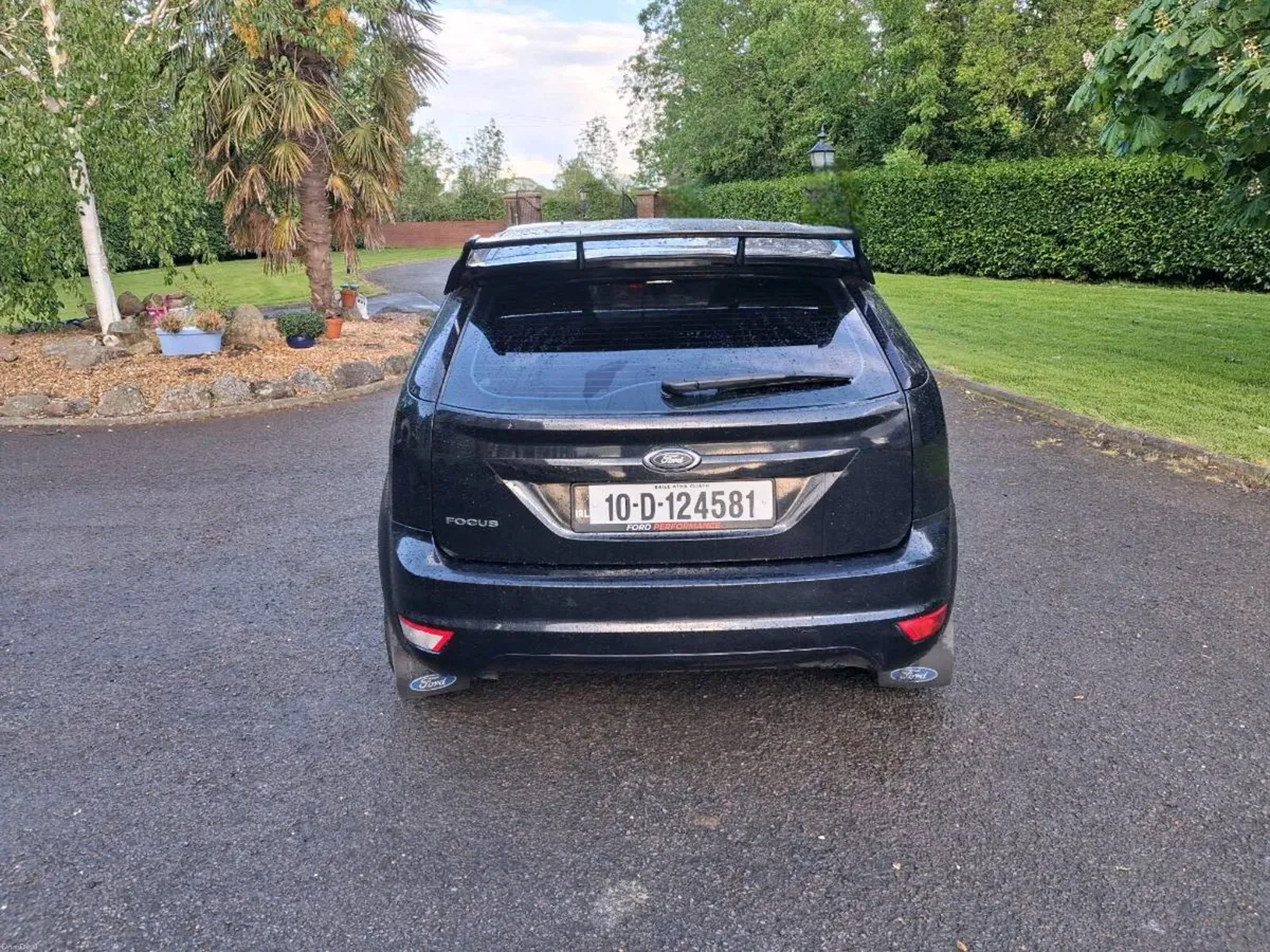 Ford Focus 2010 - Image 3